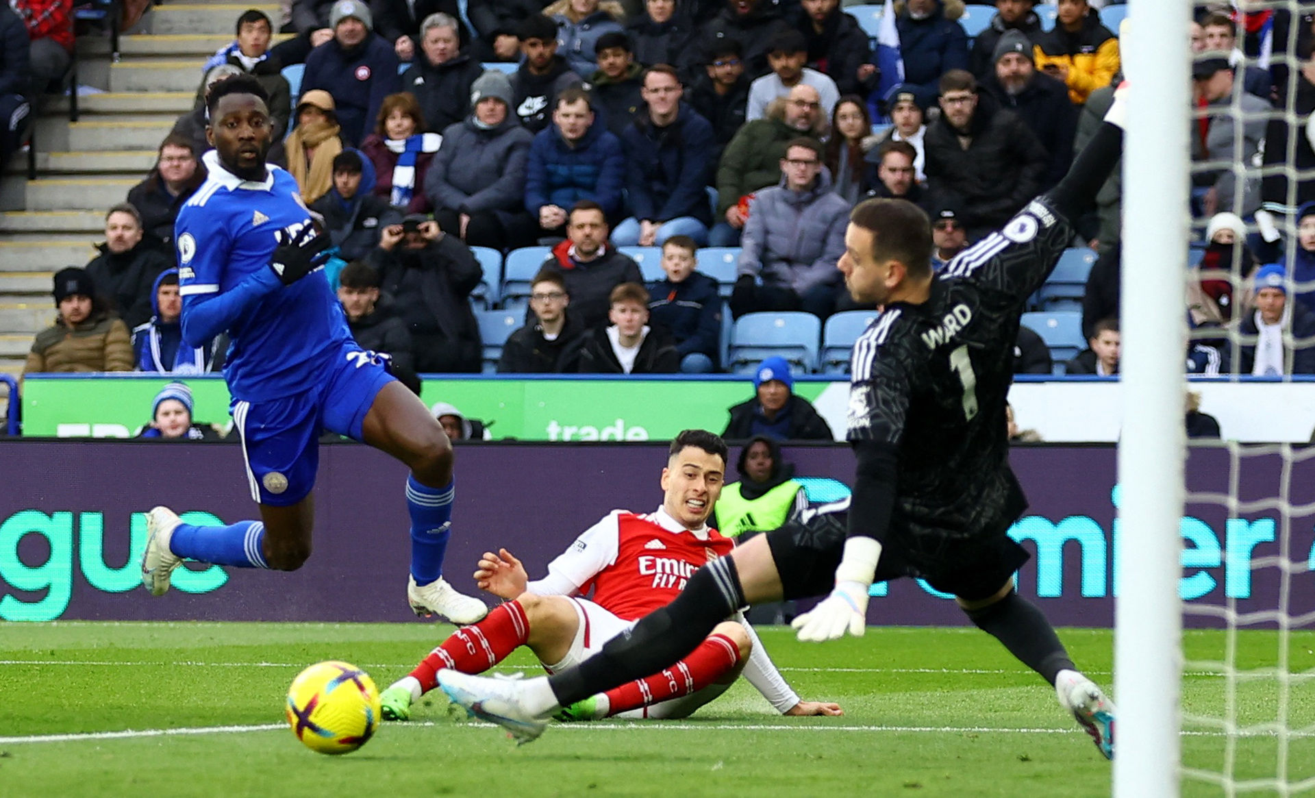 使得巴萨以 使得巴萨以