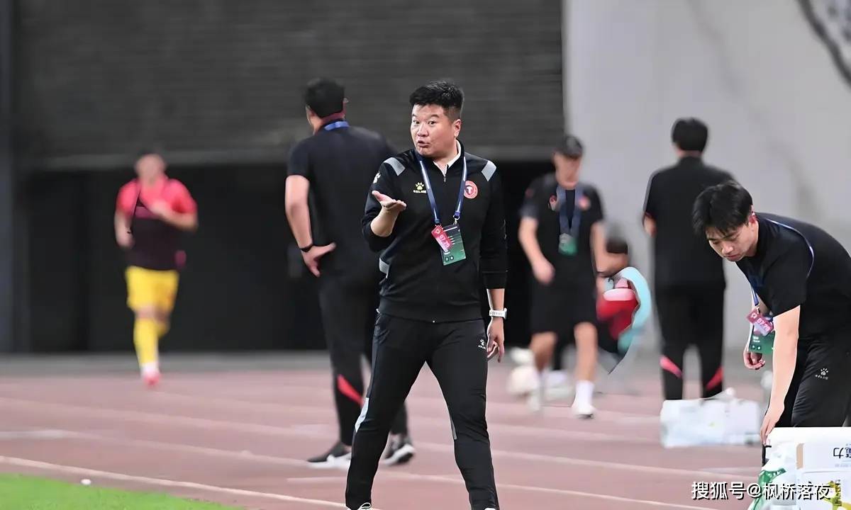李金羽突然下课：赛前发布会成绝唱，是输给了战绩还是算计？